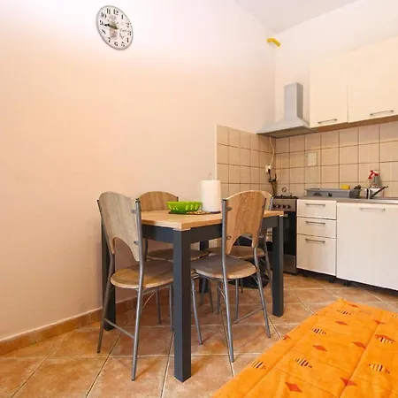 Apartment Fuer 3 Personen Ca 40 Qm In Pula, Istrien Istrische Riviera